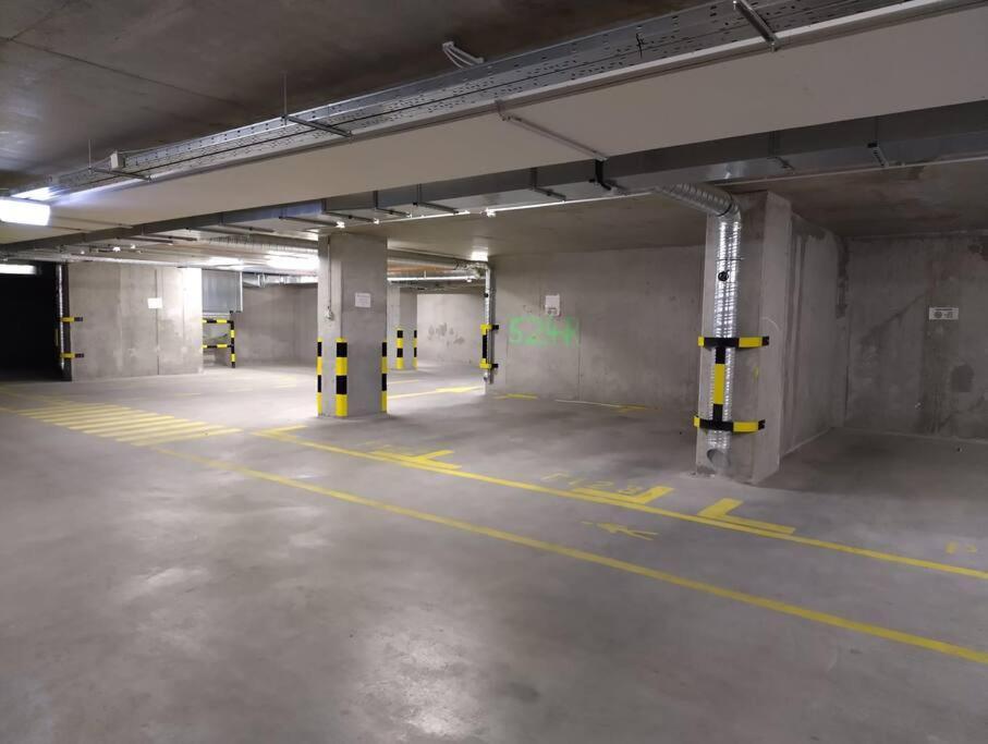 Marone 209 Budapest ~ Ac/Balcony/Indoor Parking Екстер'єр фото
